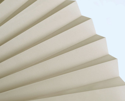 Штора Плиссе - Моно бежевый серия 37 (управление шнуром)