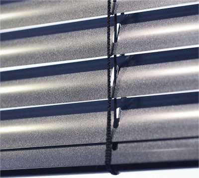 Жалюзи Holis - темно-серый металлик